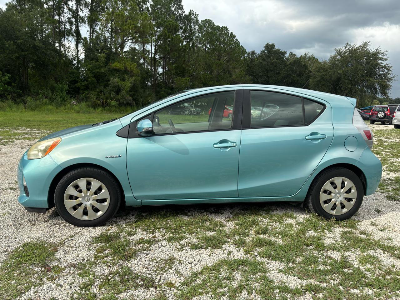 Toyota Prius c  2012