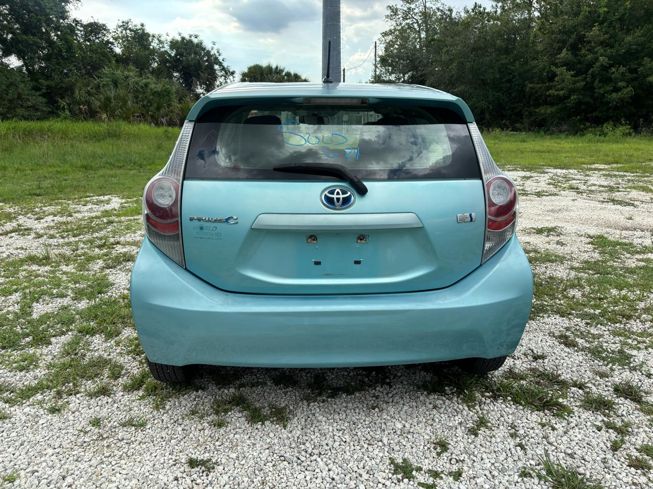 Toyota Prius c  2012