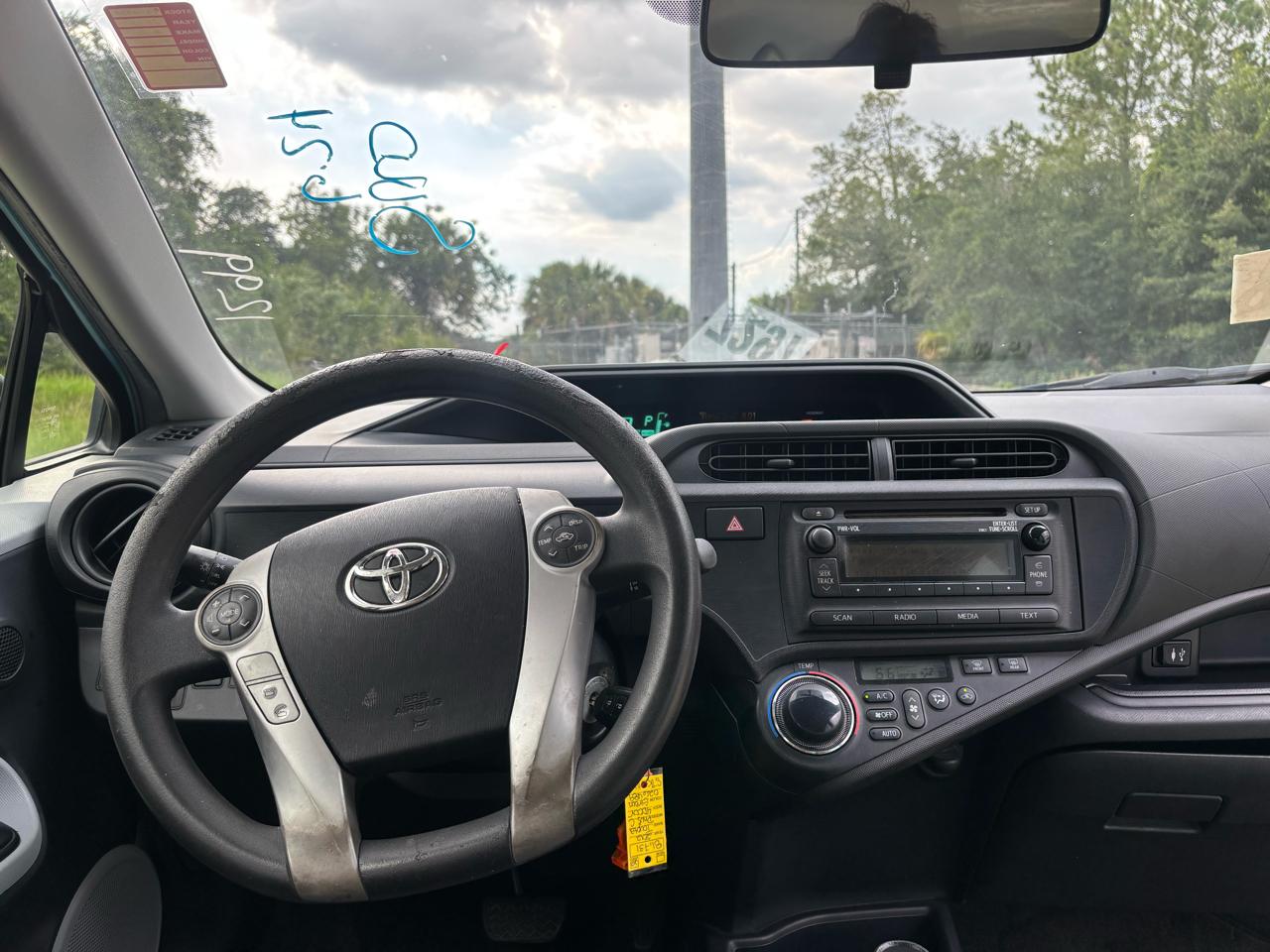 Toyota Prius c  2012