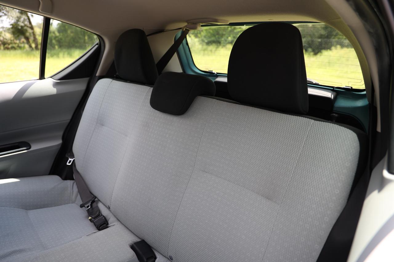 Toyota Prius c  2012