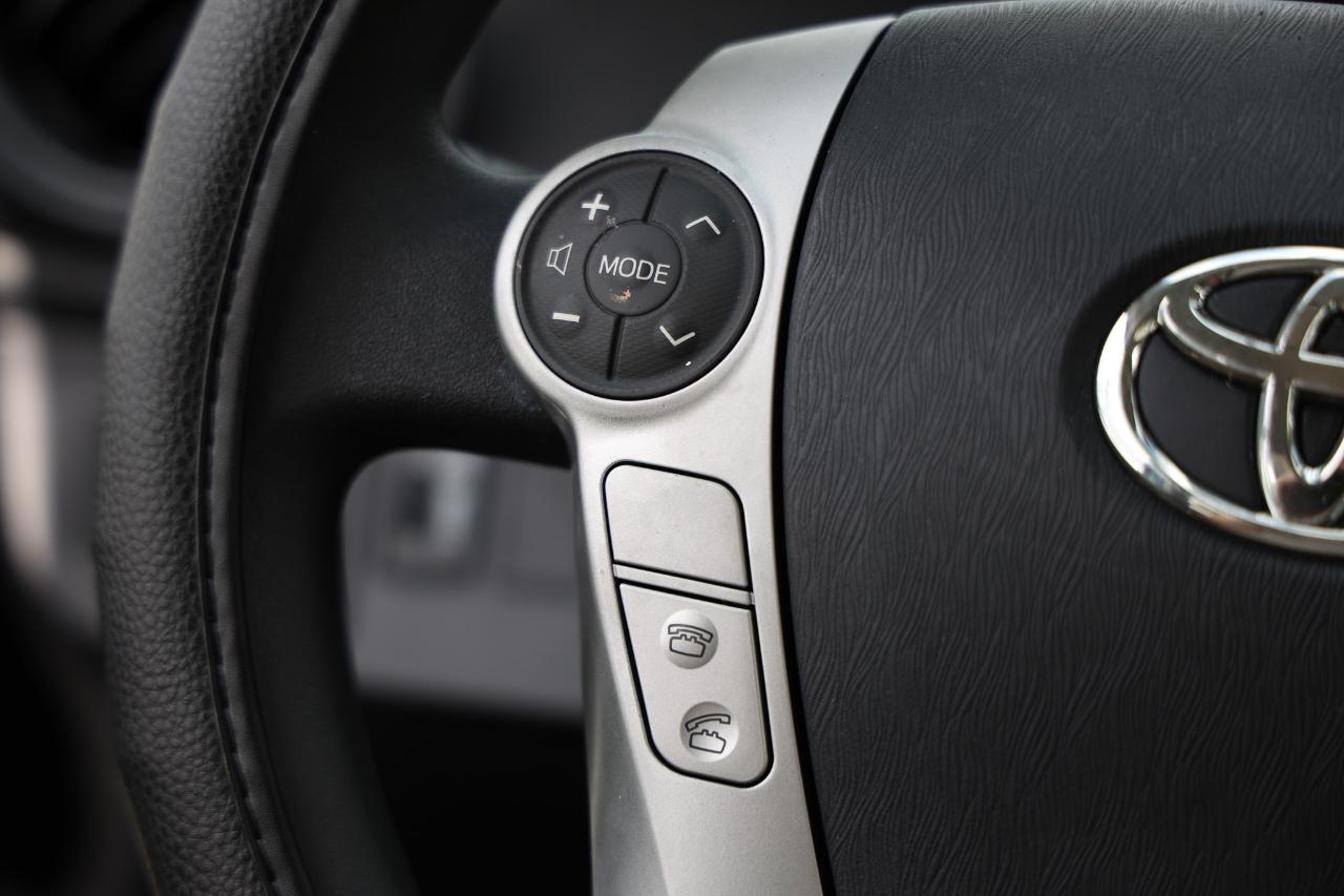 Toyota Prius c  2012