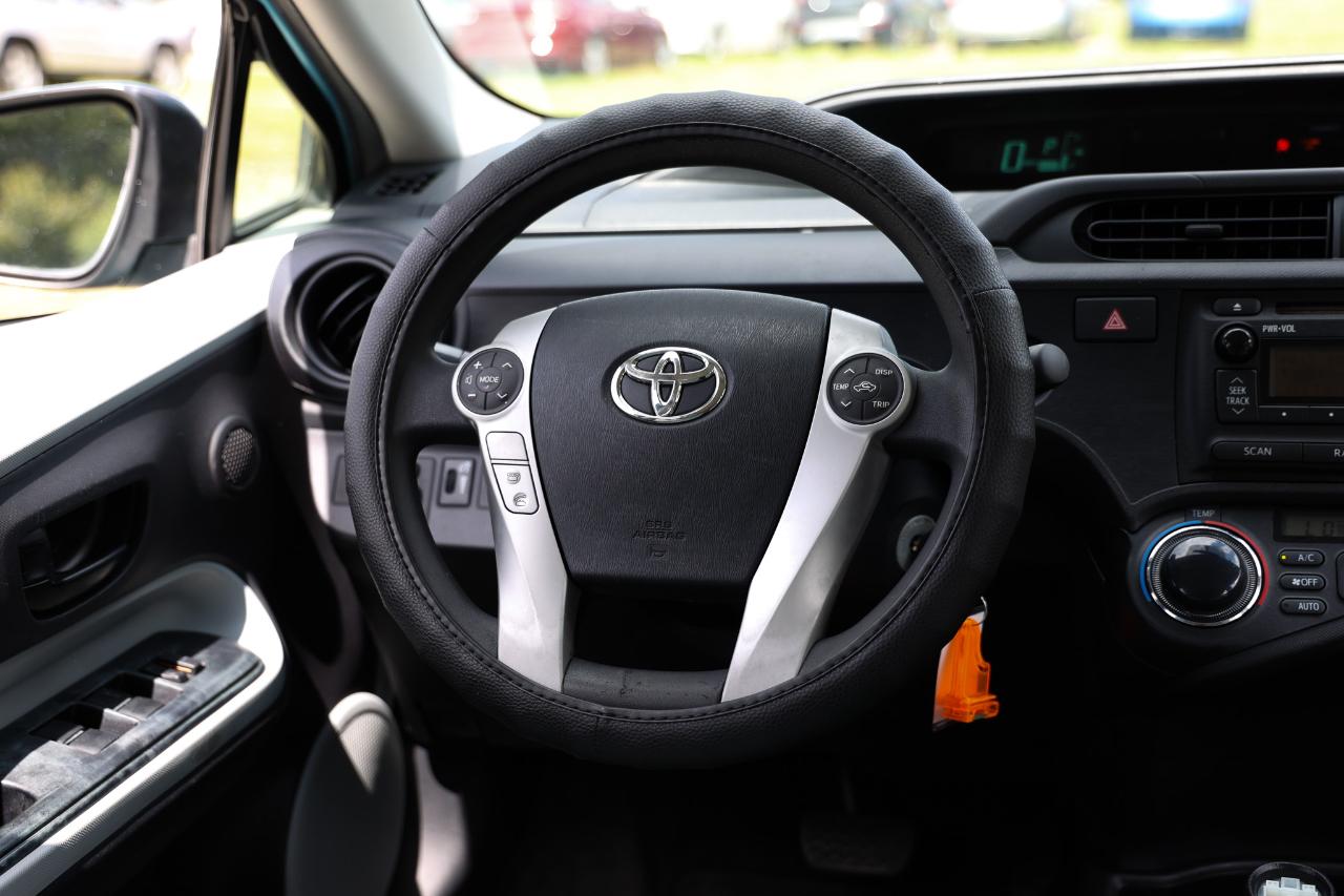 Toyota Prius c  2012