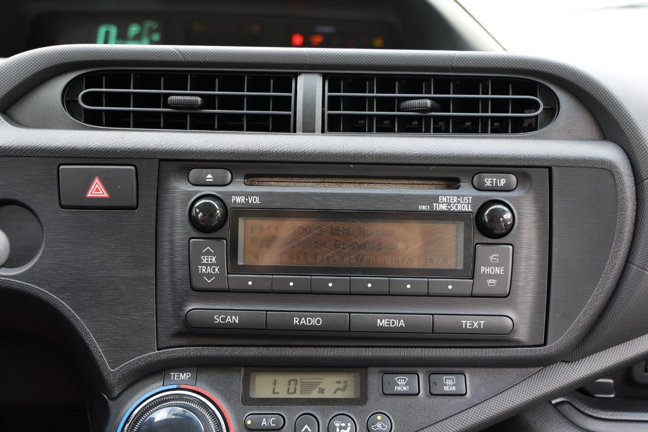 Toyota Prius c  2012