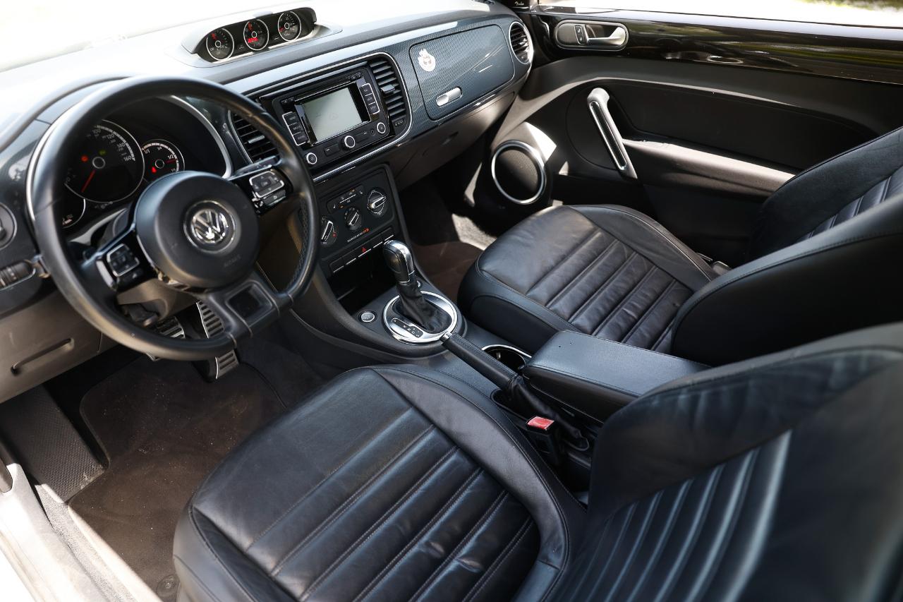 Volkswagen Beetle Coupe  2013