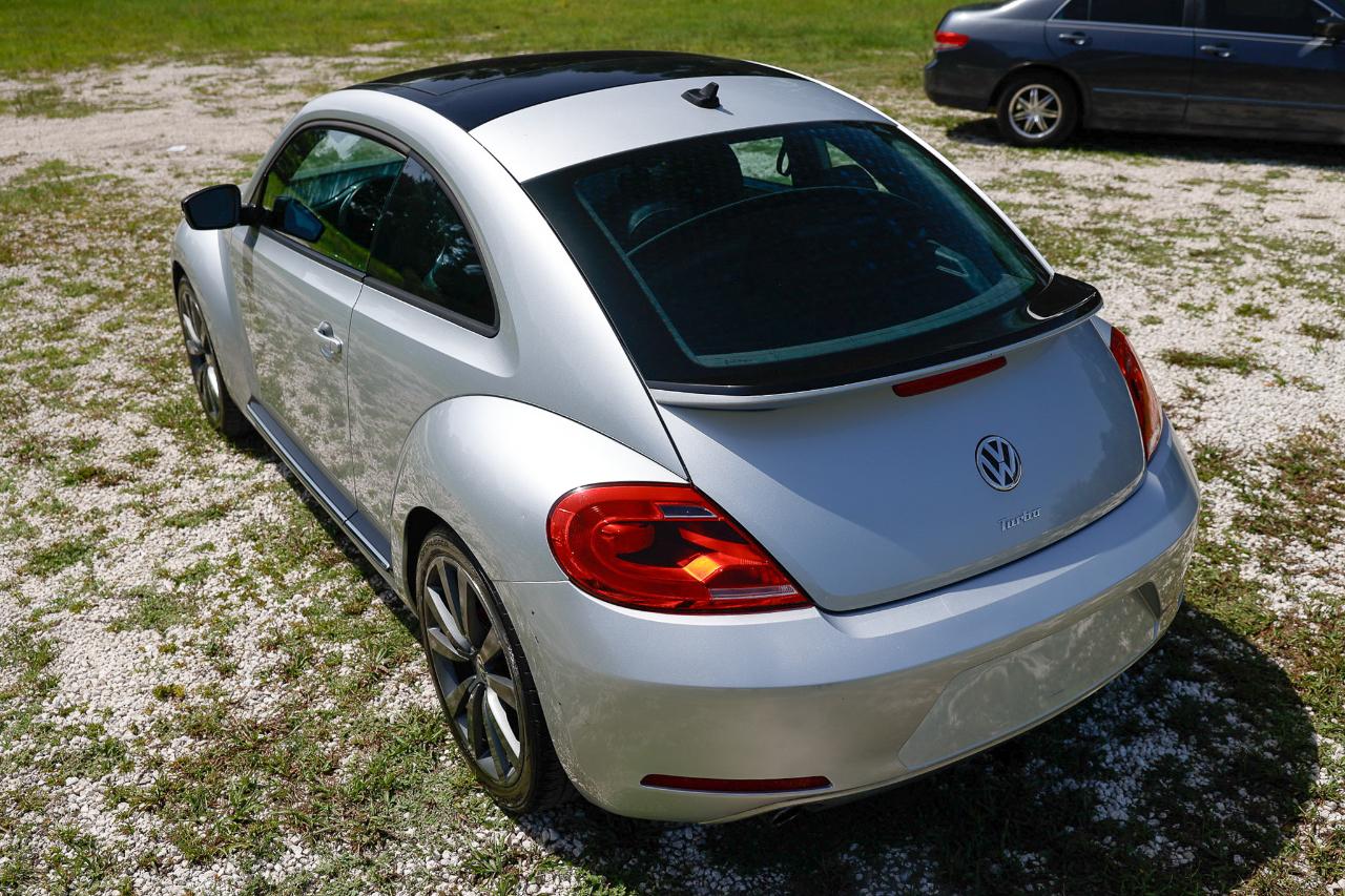 Volkswagen Beetle Coupe  2013