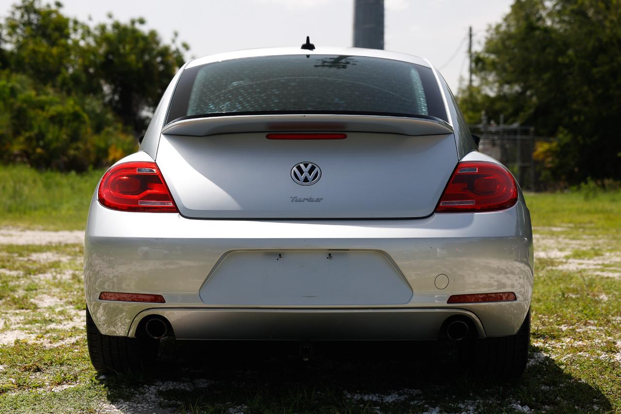 Volkswagen Beetle Coupe  2013