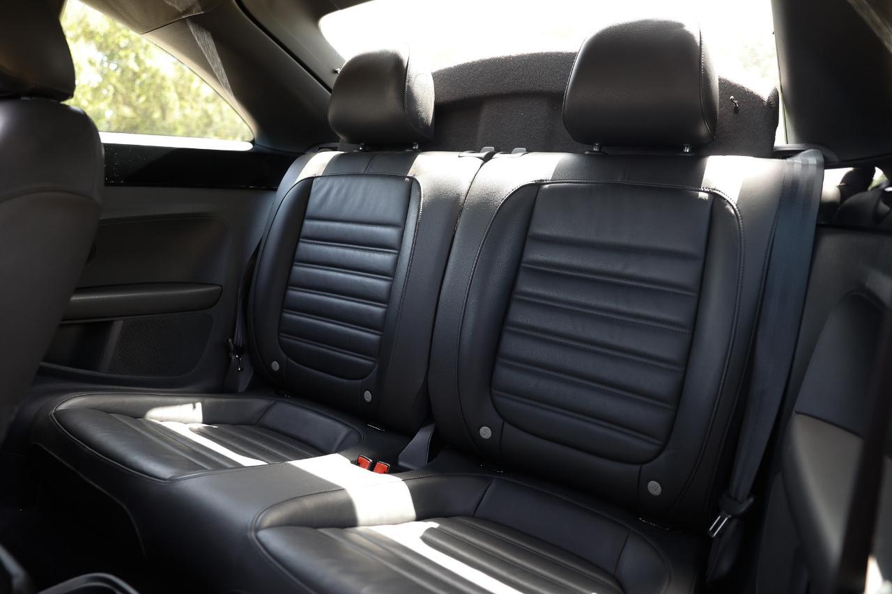 Volkswagen Beetle Coupe  2013