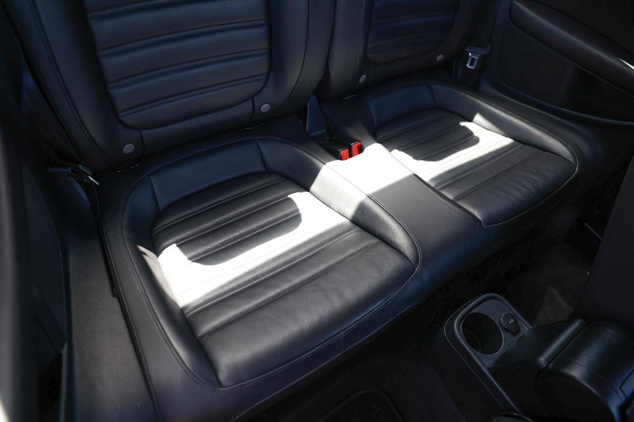 Volkswagen Beetle Coupe  2013