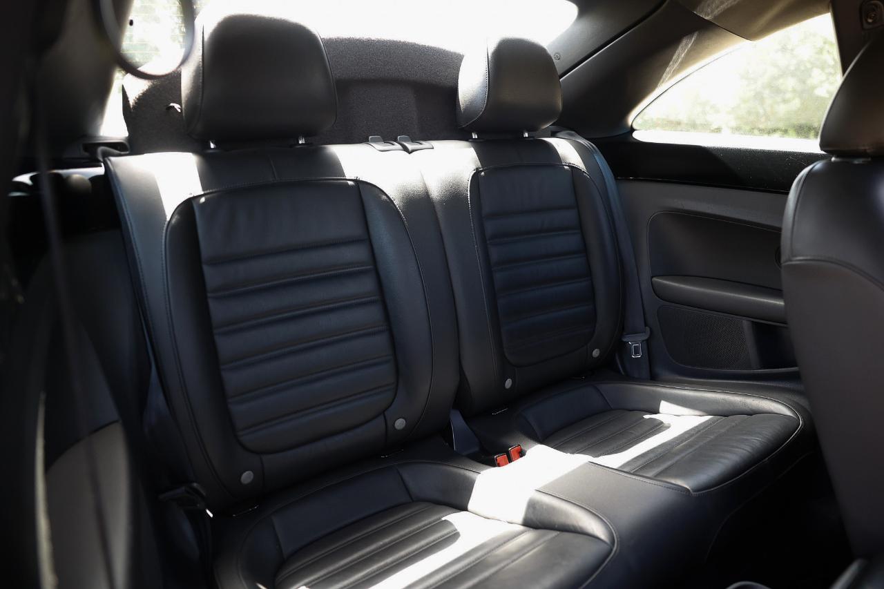 Volkswagen Beetle Coupe  2013