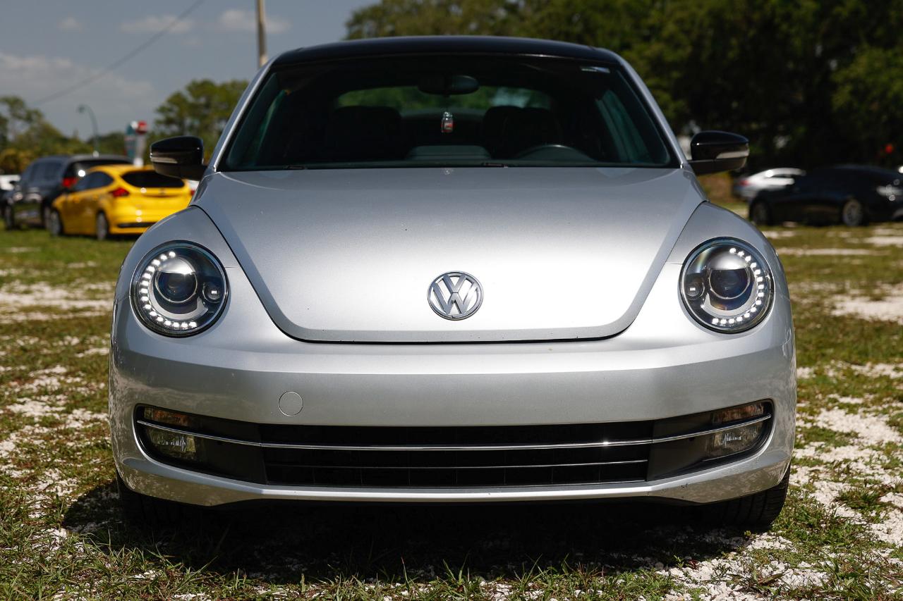 Volkswagen Beetle Coupe  2013