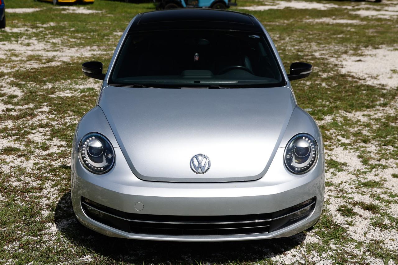 Volkswagen Beetle Coupe  2013