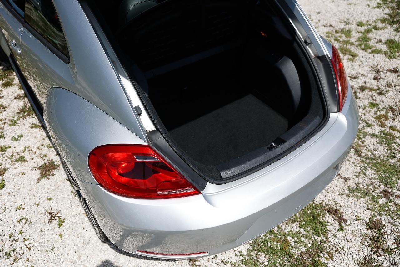 Volkswagen Beetle Coupe  2013