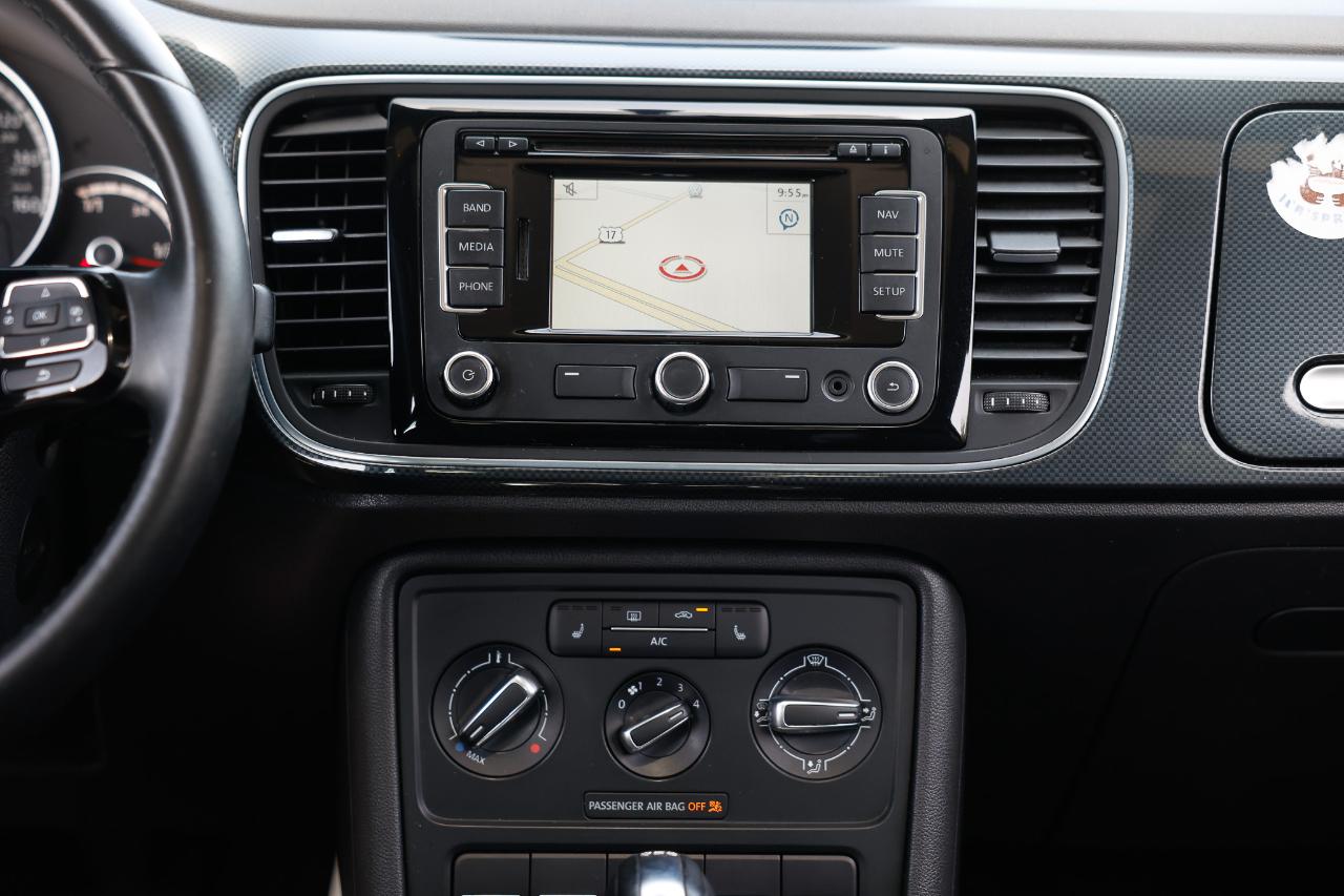 Volkswagen Beetle Coupe  2013