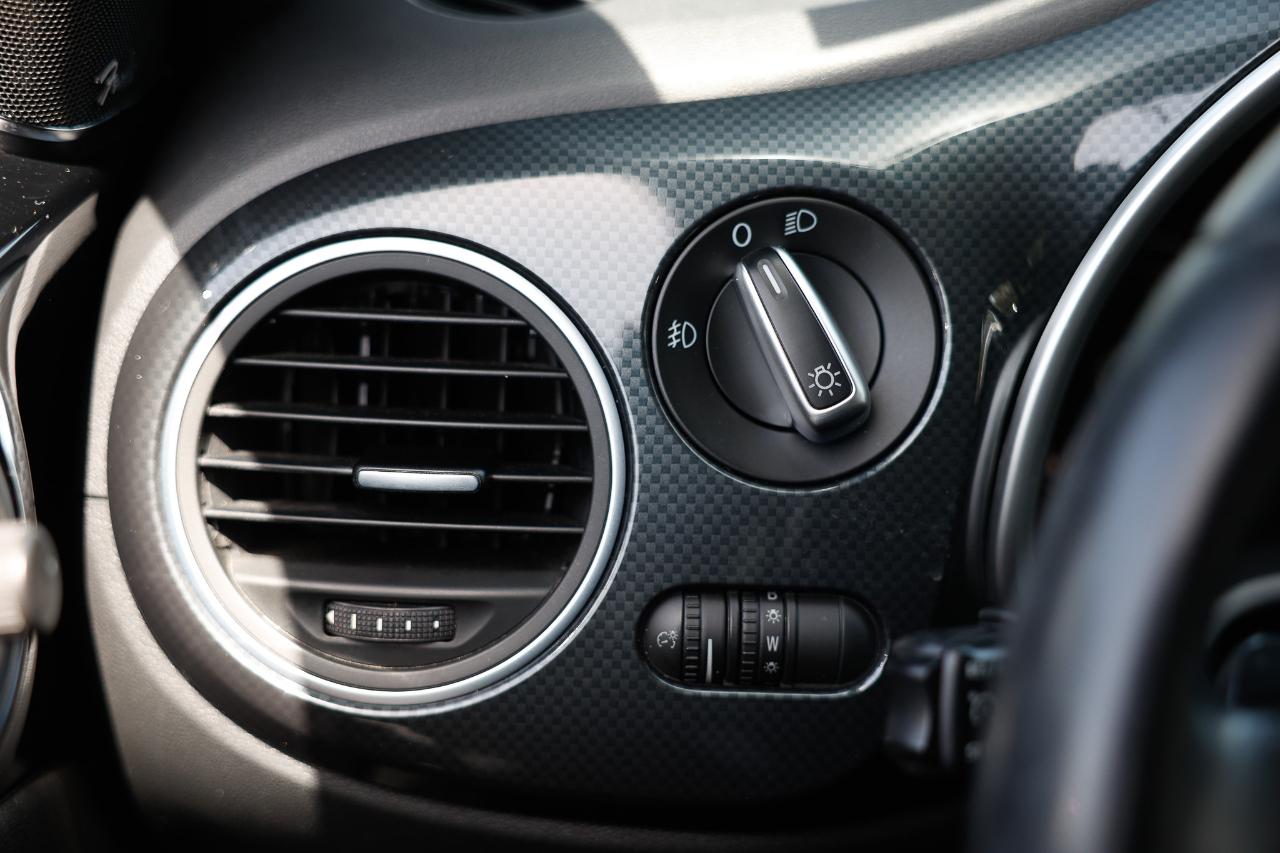 Volkswagen Beetle Coupe  2013