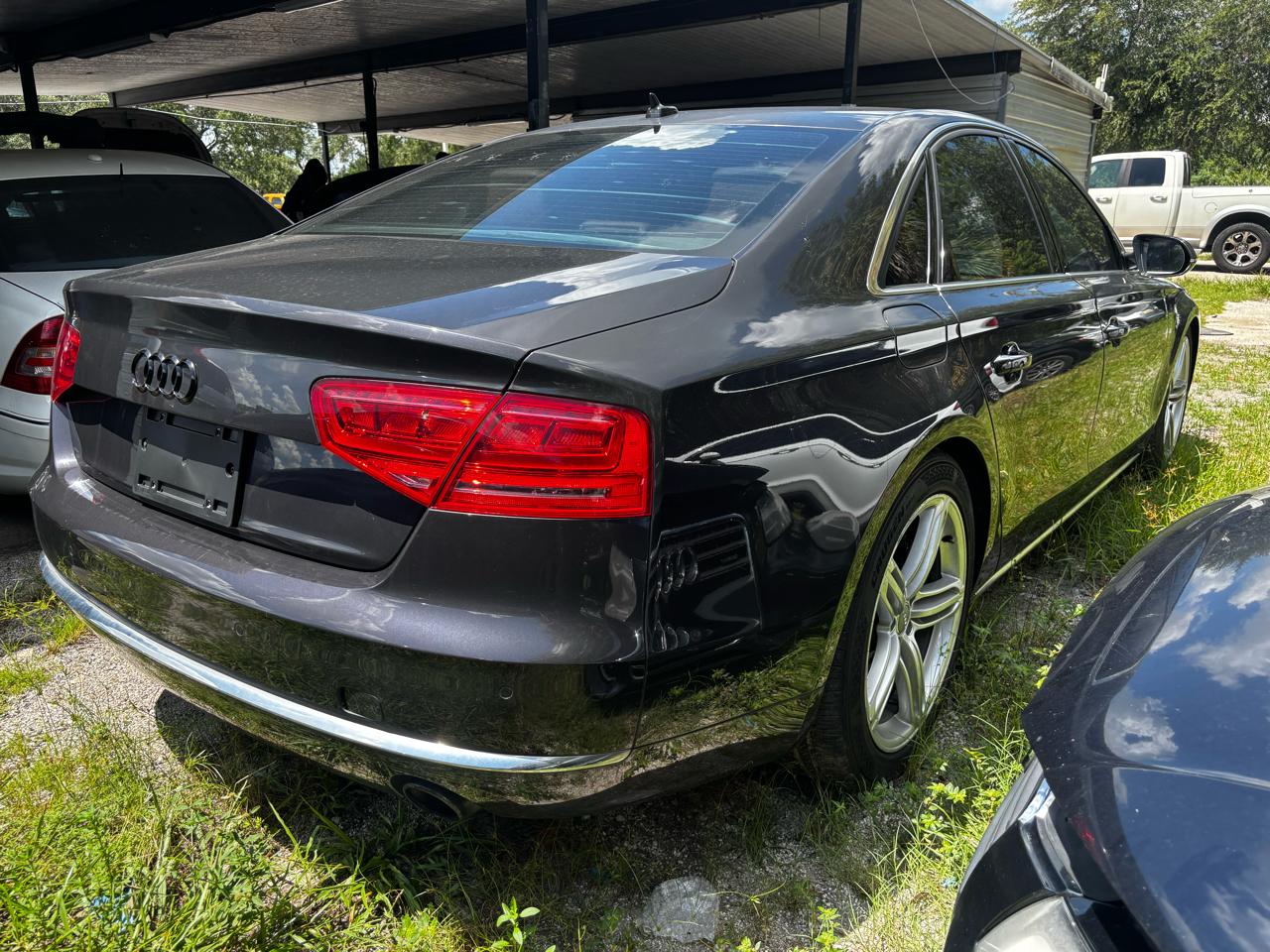 Audi A8  2011