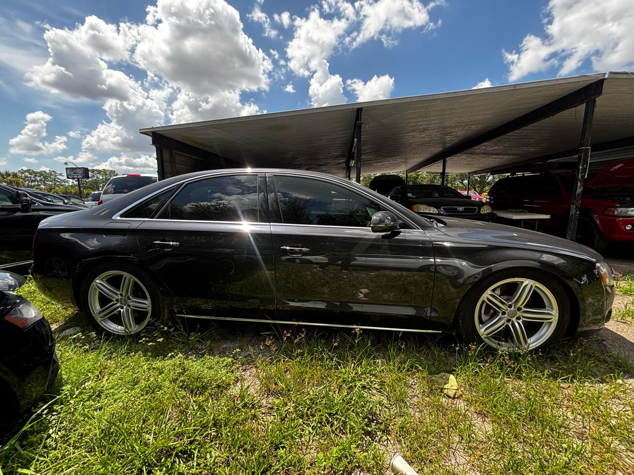 Audi A8  2011