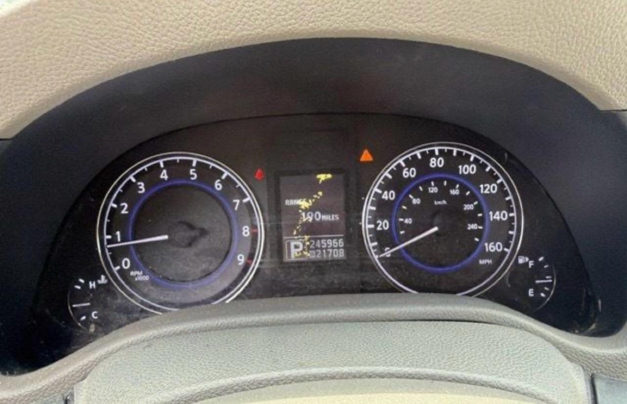 Infiniti G37 Sedan  2011