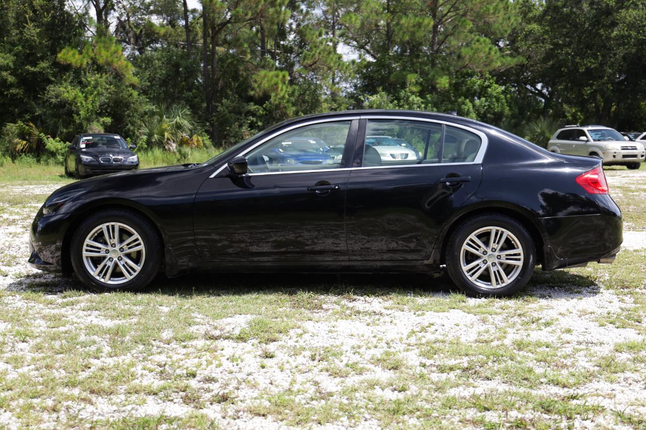 Infiniti G37 Sedan  2011