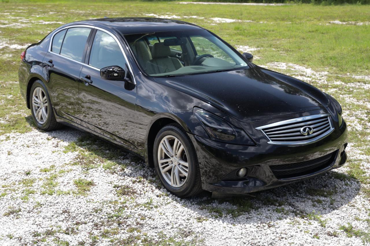 Infiniti G37 Sedan  2011