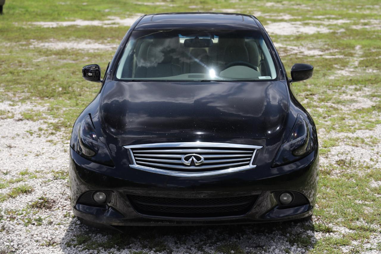 Infiniti G37 Sedan  2011