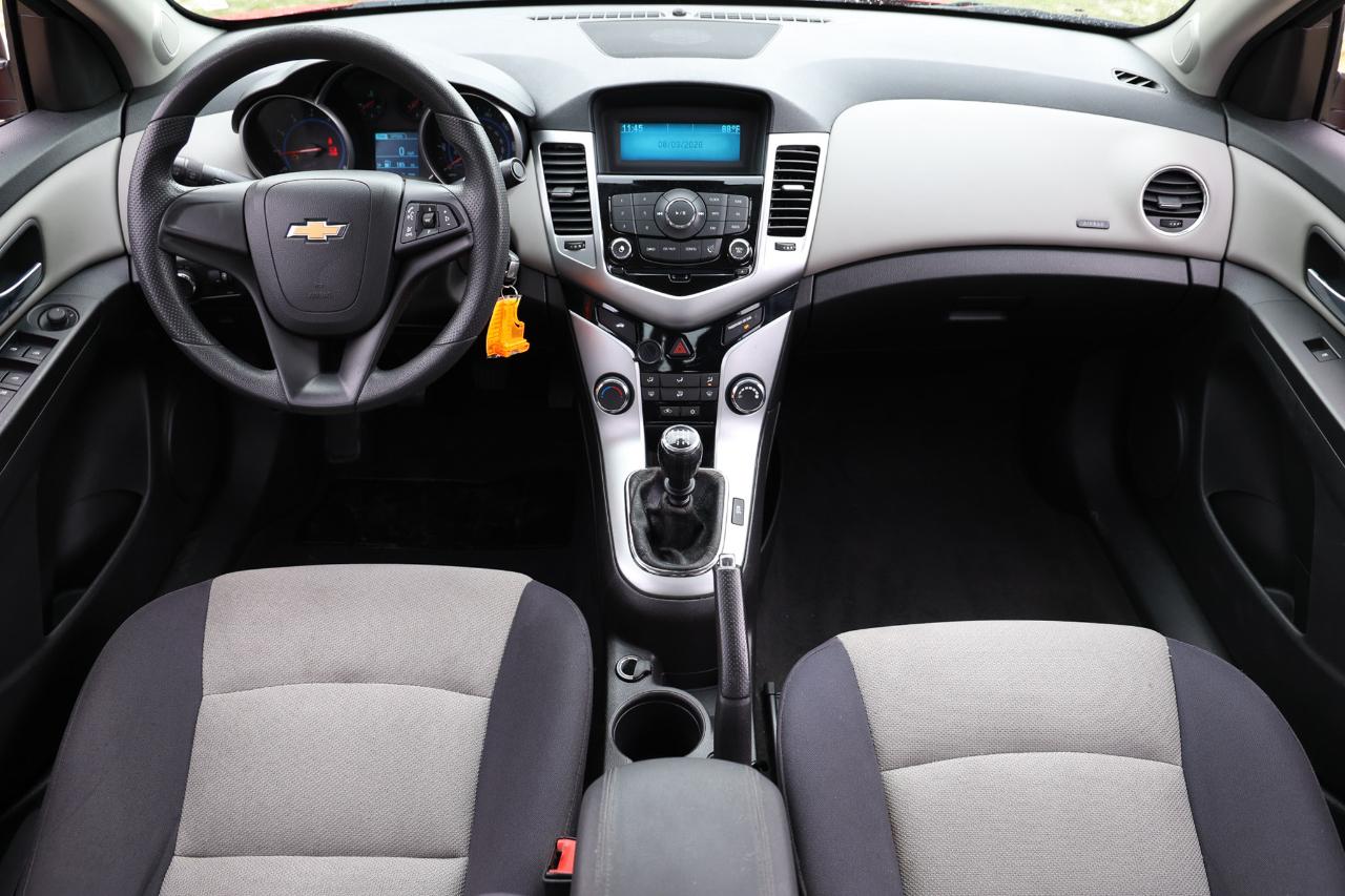 Chevrolet Cruze L Manual 2015