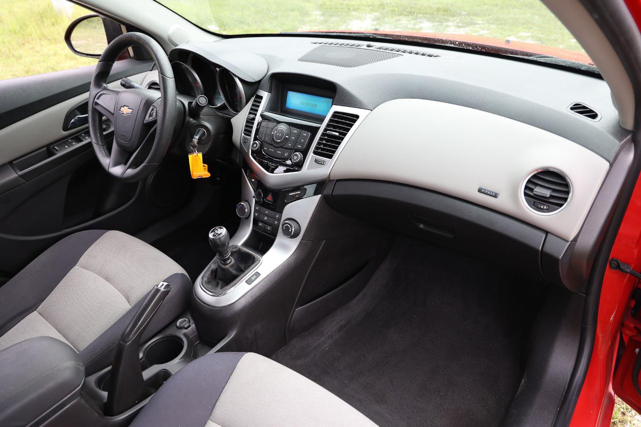Chevrolet Cruze L Manual 2015