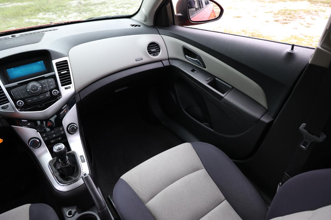 Chevrolet Cruze L Manual 2015