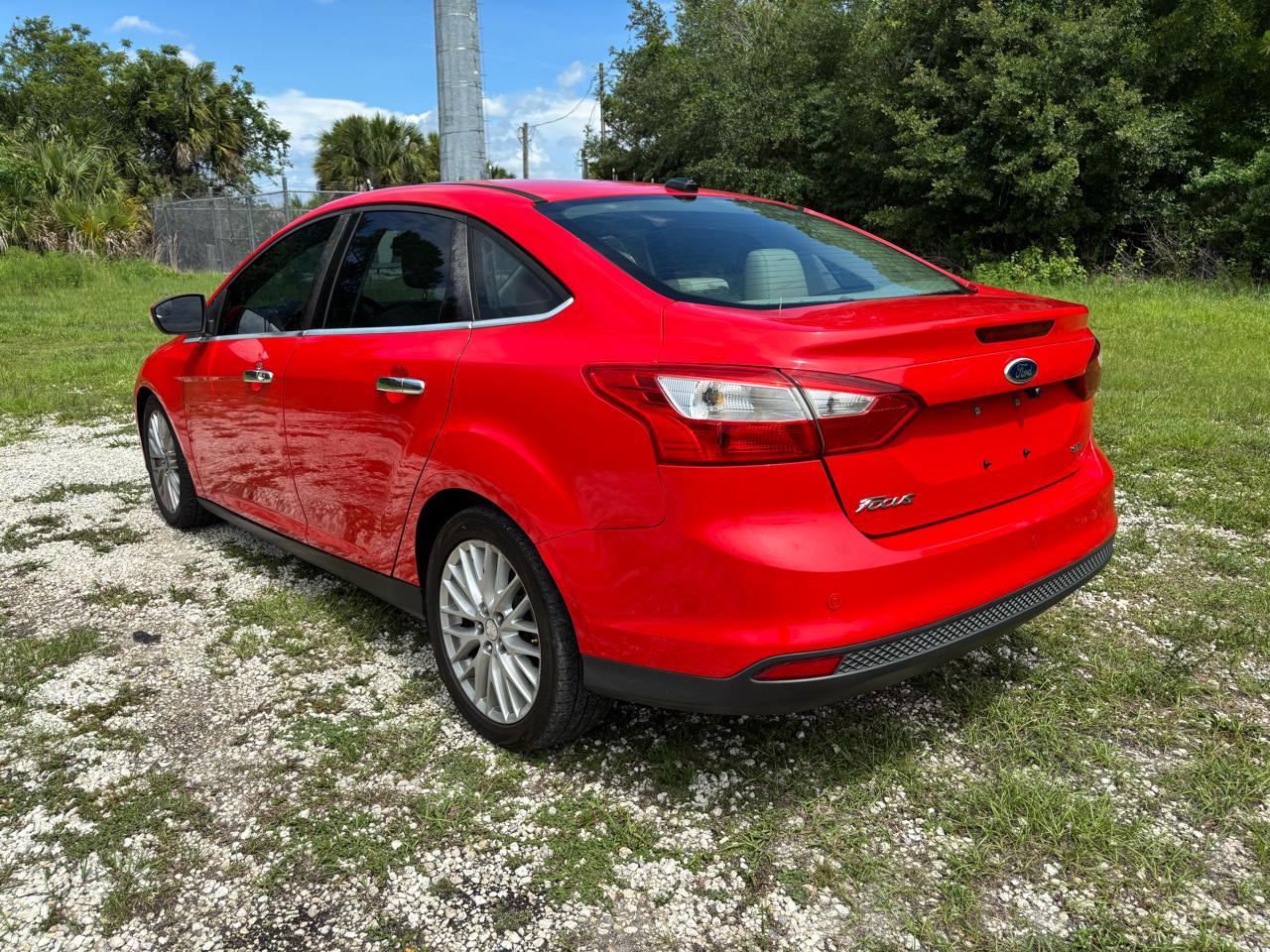 Ford Focus  2012