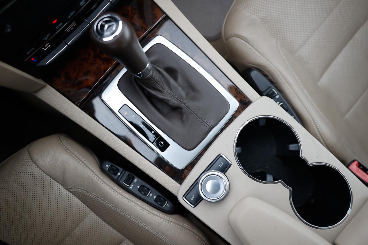 Mercedes-Benz E-Class  2010