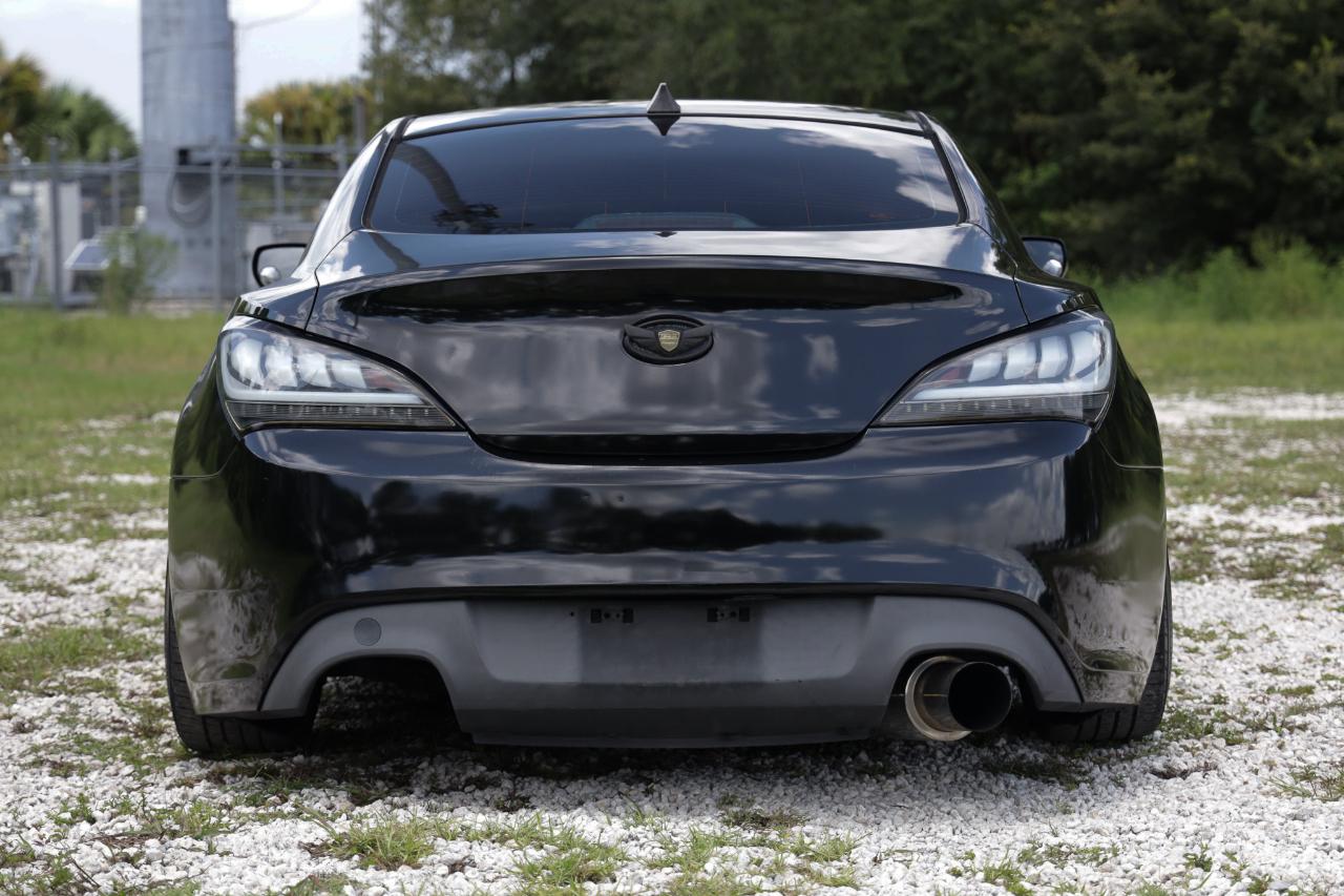 Hyundai Genesis Coupe  2013