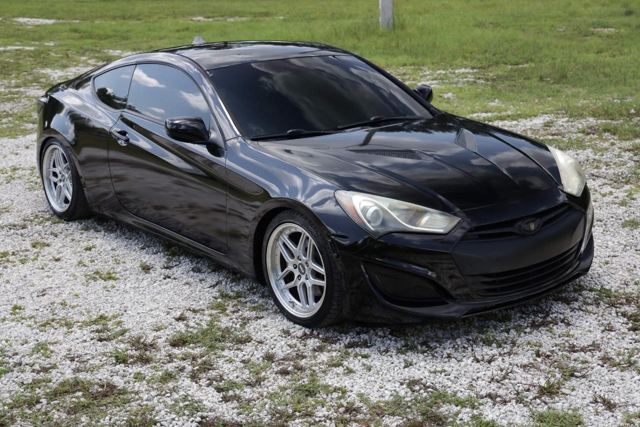 Hyundai Genesis Coupe  2013