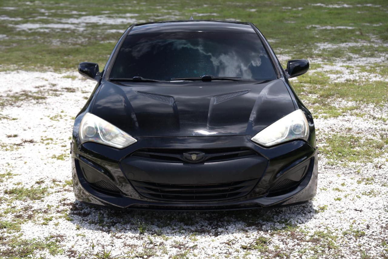 Hyundai Genesis Coupe  2013