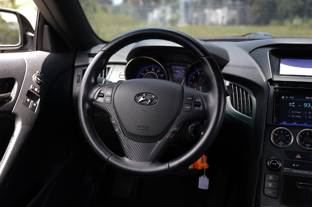 Hyundai Genesis Coupe  2013
