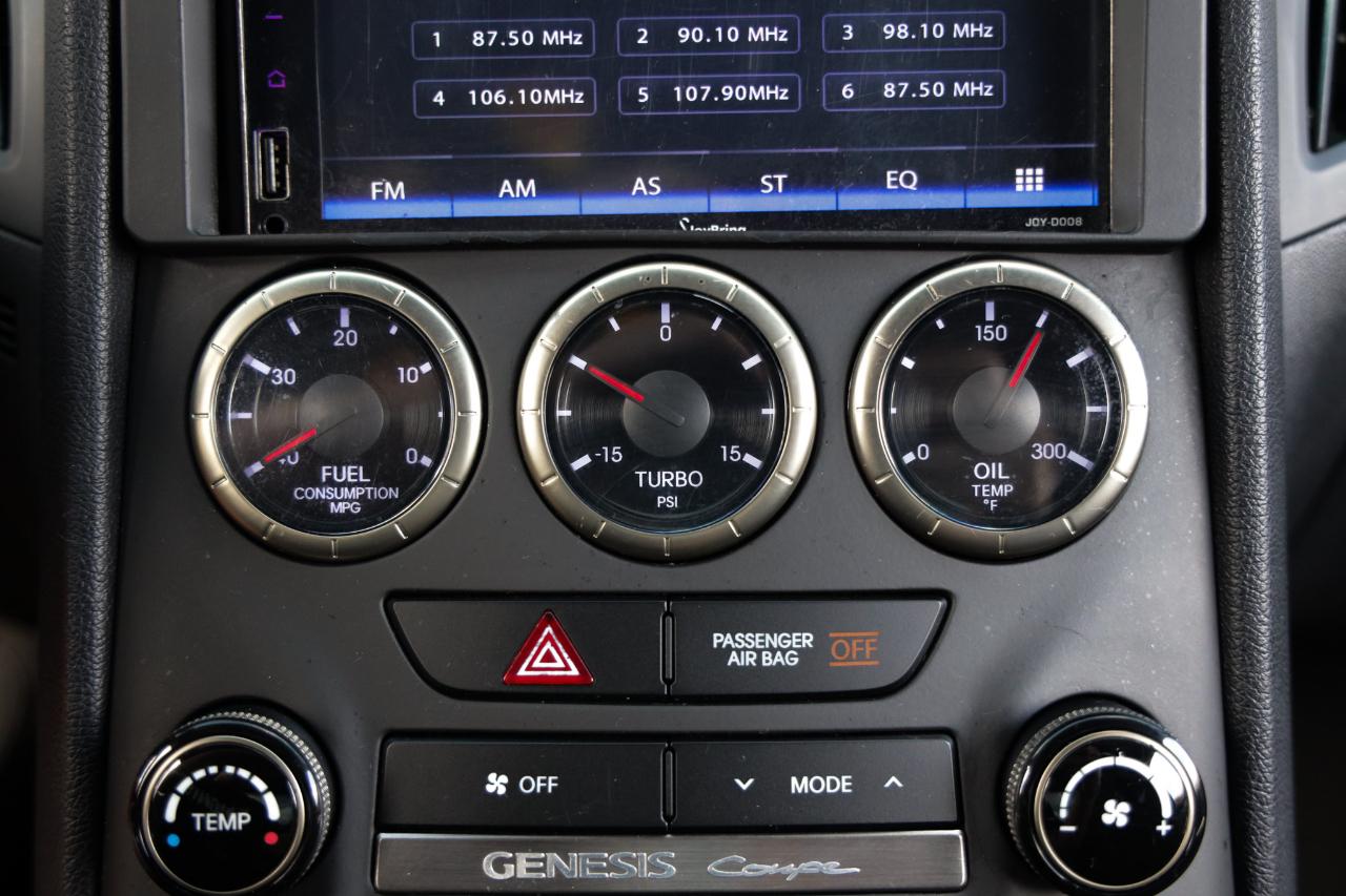 Hyundai Genesis Coupe  2013