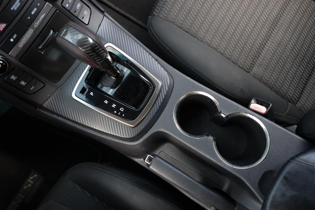 Hyundai Genesis Coupe  2013