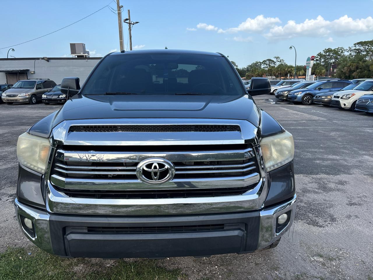 Toyota Tundra 2WD Truck  2016