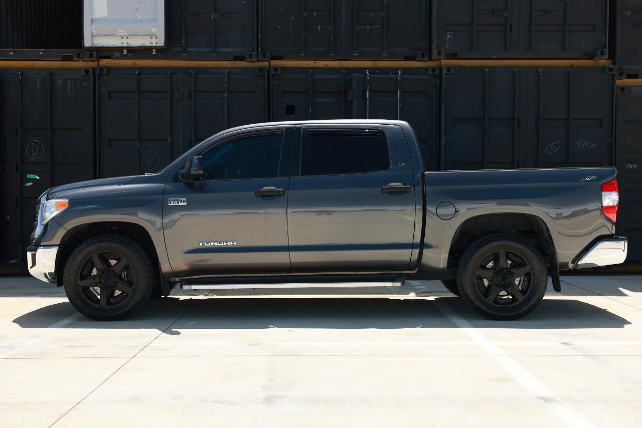 Toyota Tundra 2WD Truck  2016