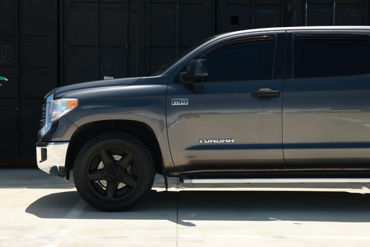 Toyota Tundra 2WD Truck  2016