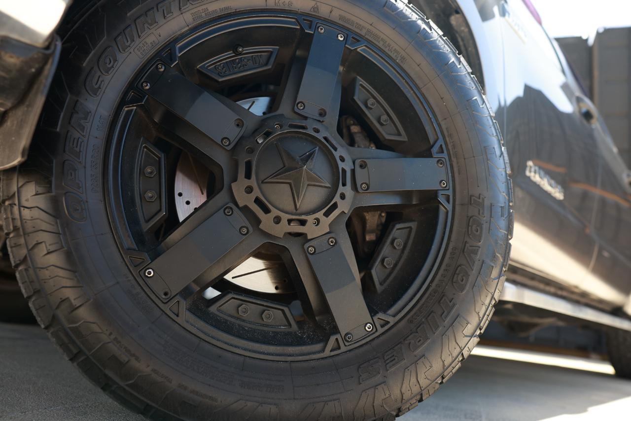 Toyota Tundra 2WD Truck  2016