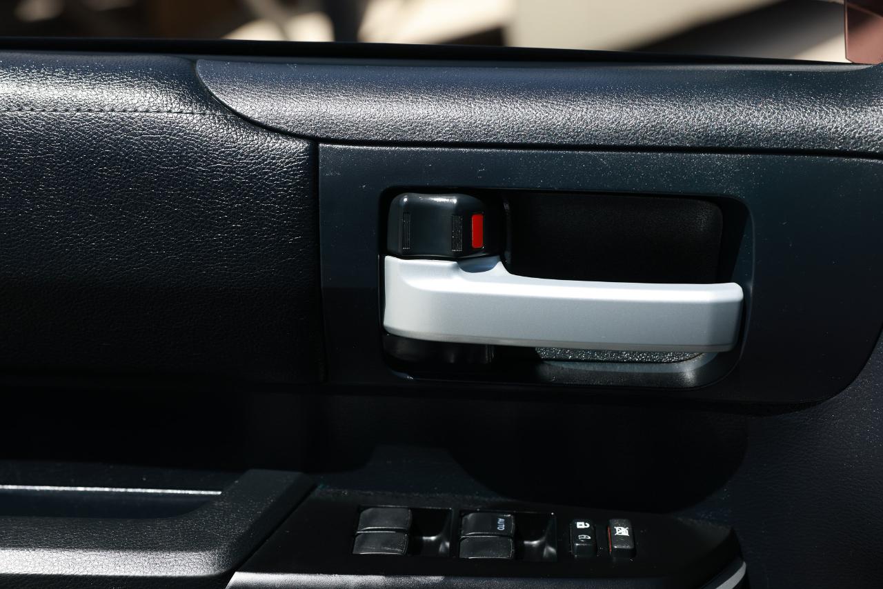 Toyota Tundra 2WD Truck  2016