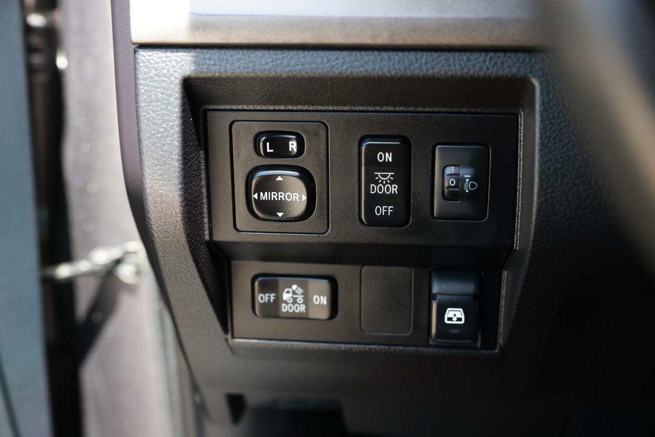 Toyota Tundra 2WD Truck  2016