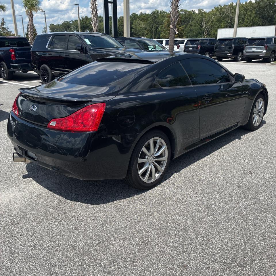 Infiniti G37 Coupe  2011