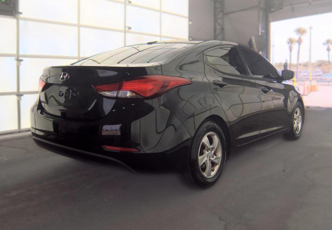Hyundai Elantra  2014