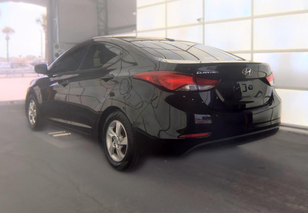 Hyundai Elantra  2014