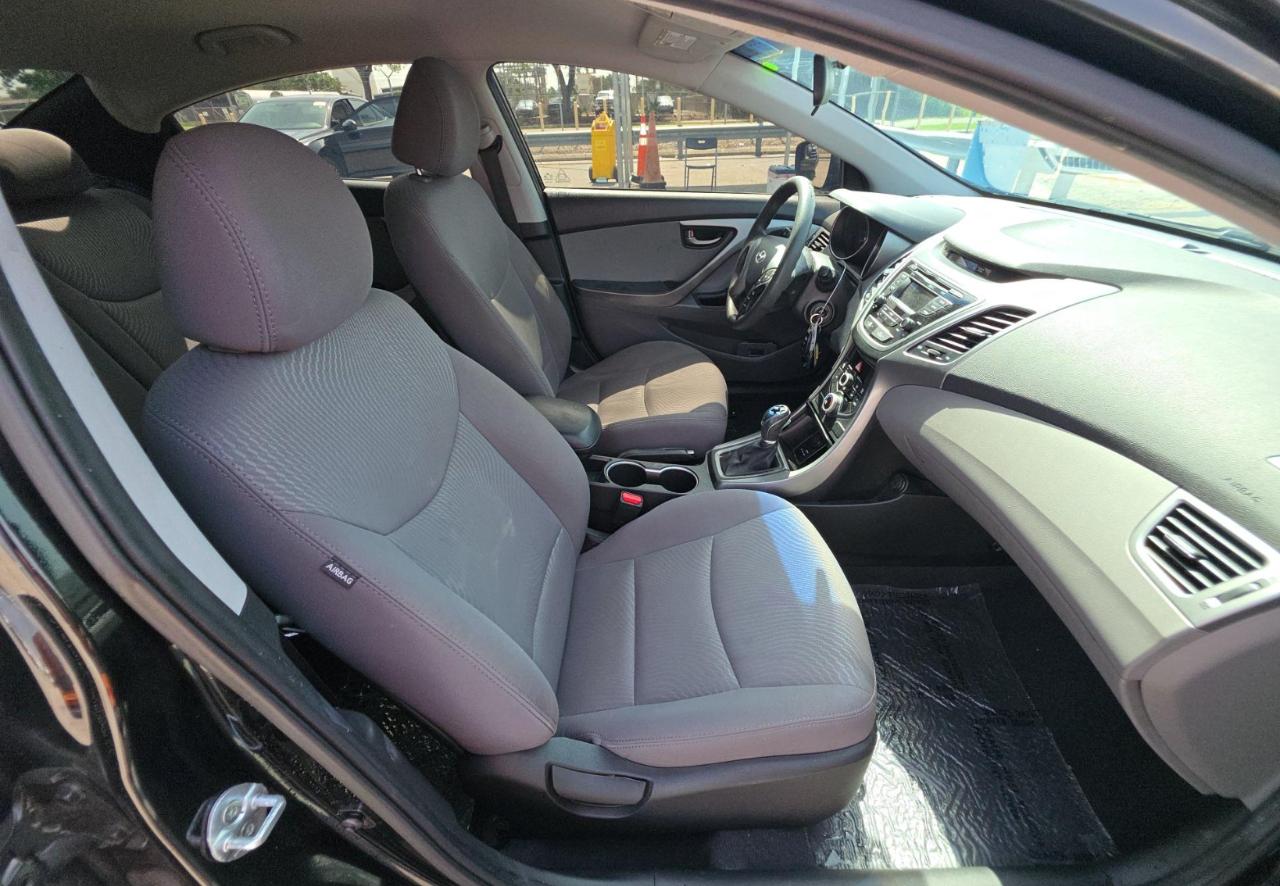 Hyundai Elantra  2014