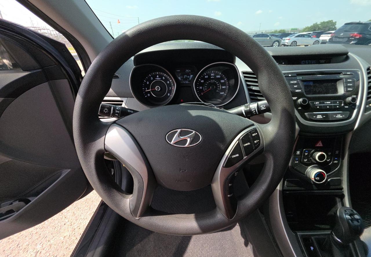 Hyundai Elantra  2014