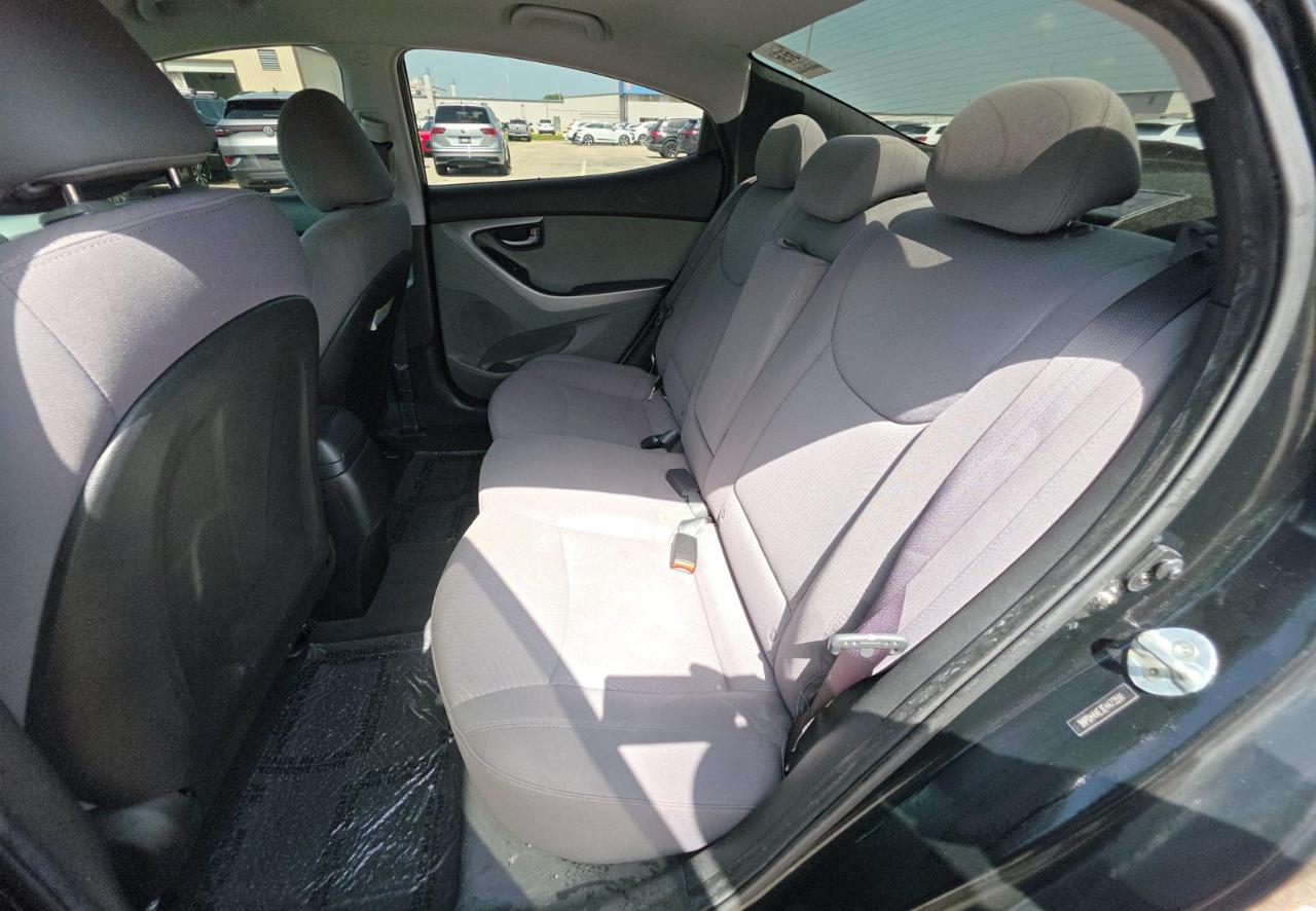 Hyundai Elantra  2014