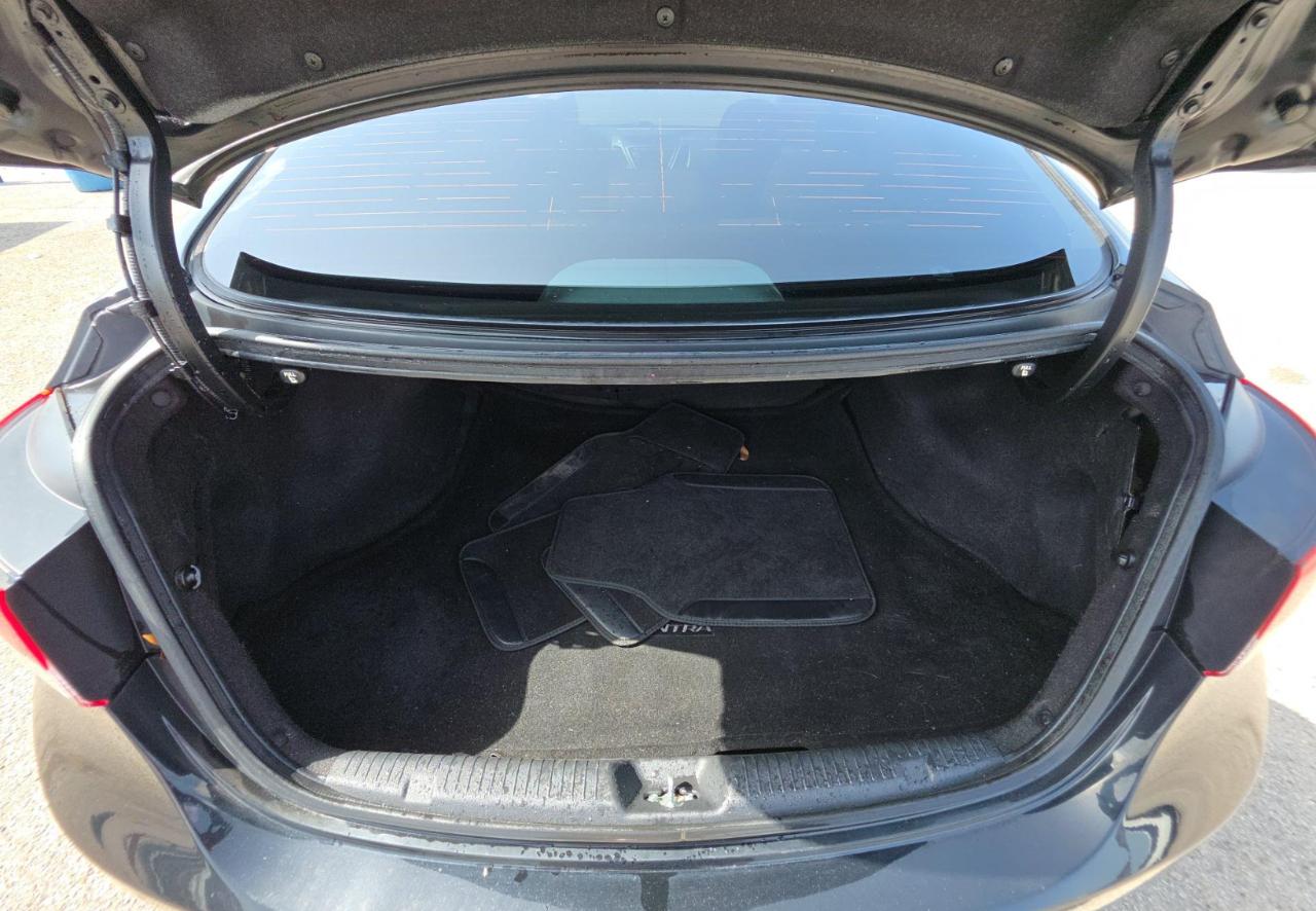 Hyundai Elantra  2014