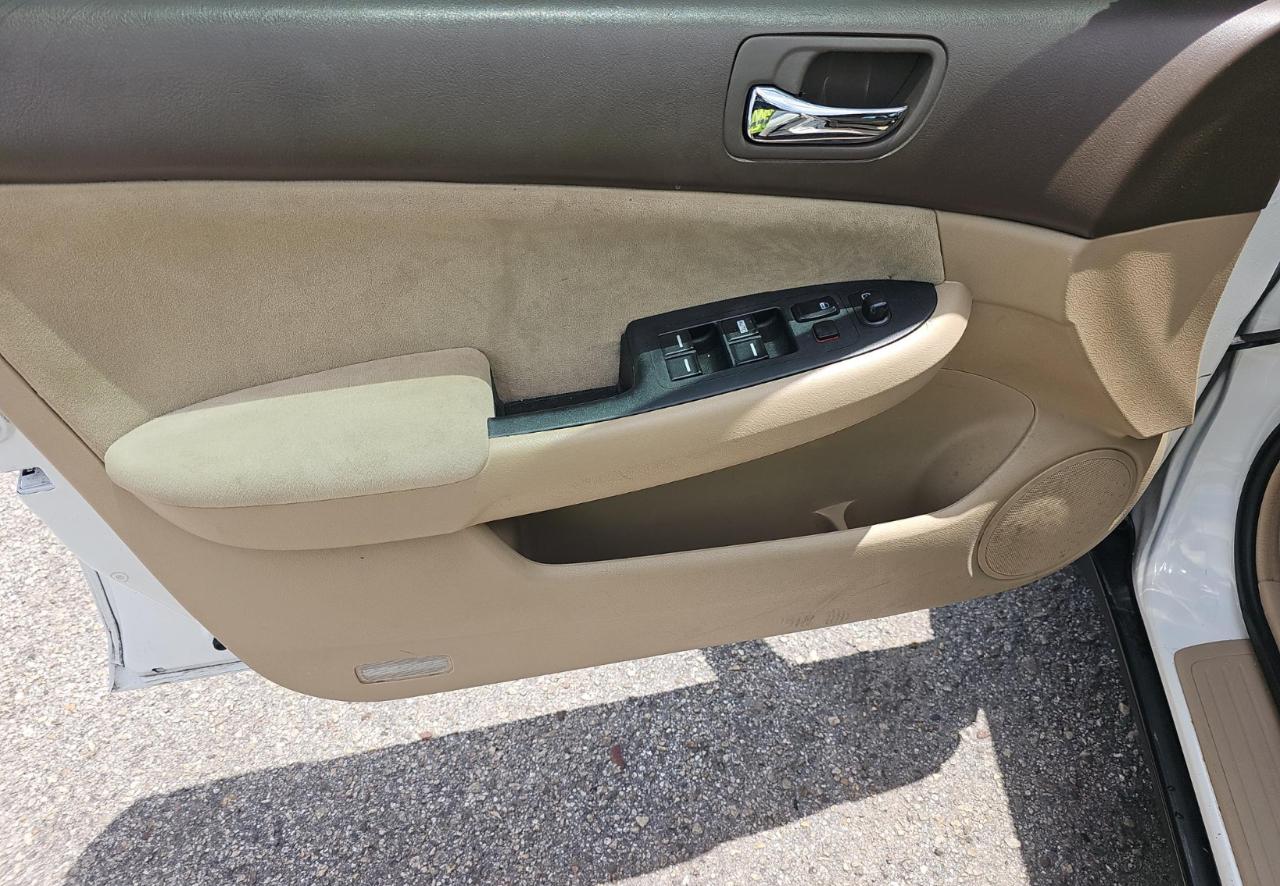Honda Accord Sdn  2005