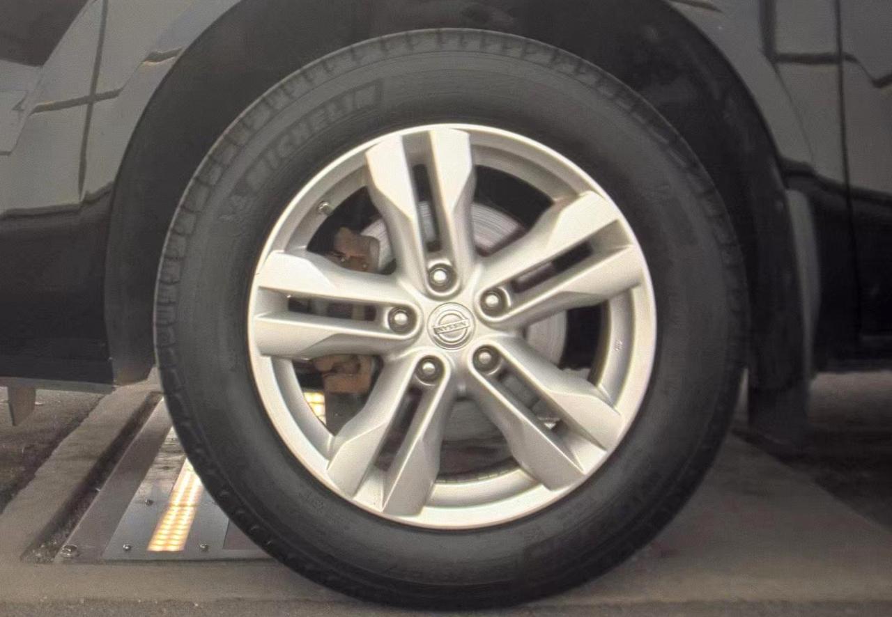 Nissan Rogue Select  2015